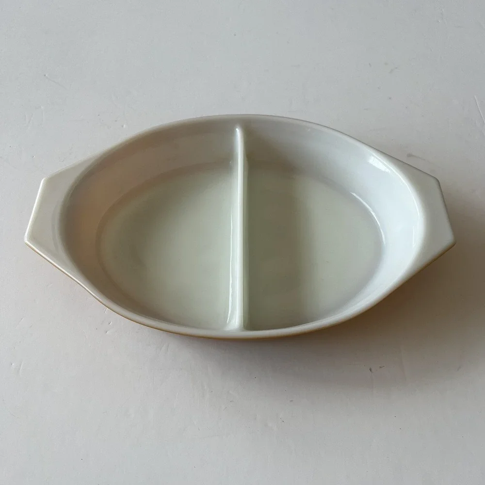 Pyrex 063 divided